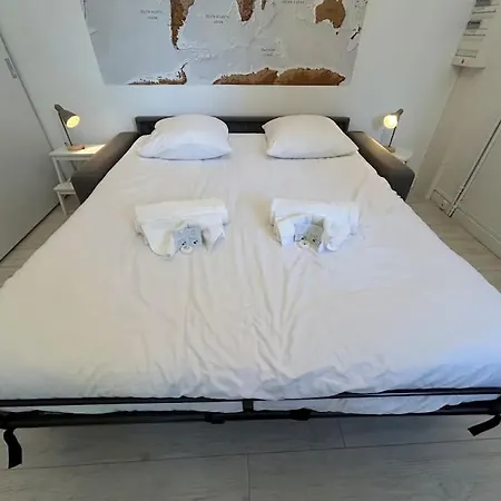 Le Traveller - Cosy Flat דירה